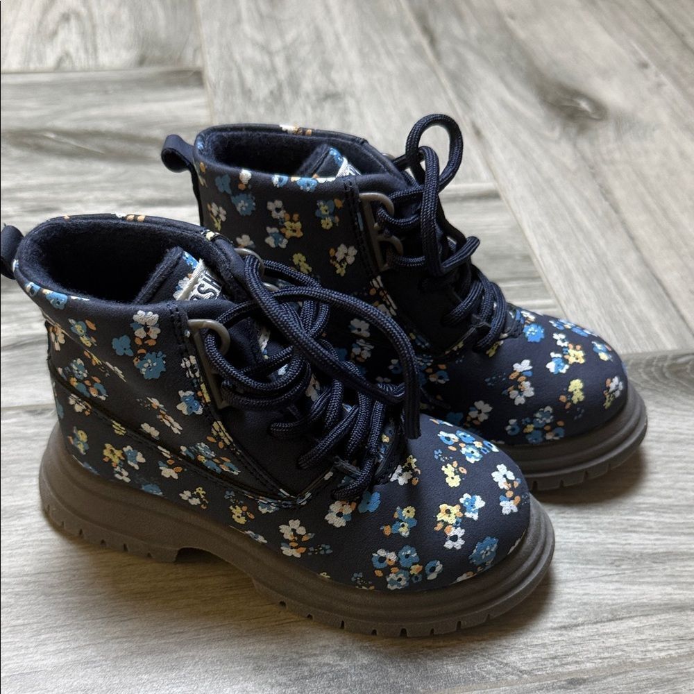 OshKosh B'gosh Navy Floral Lace-Up Kids Ankle Boots